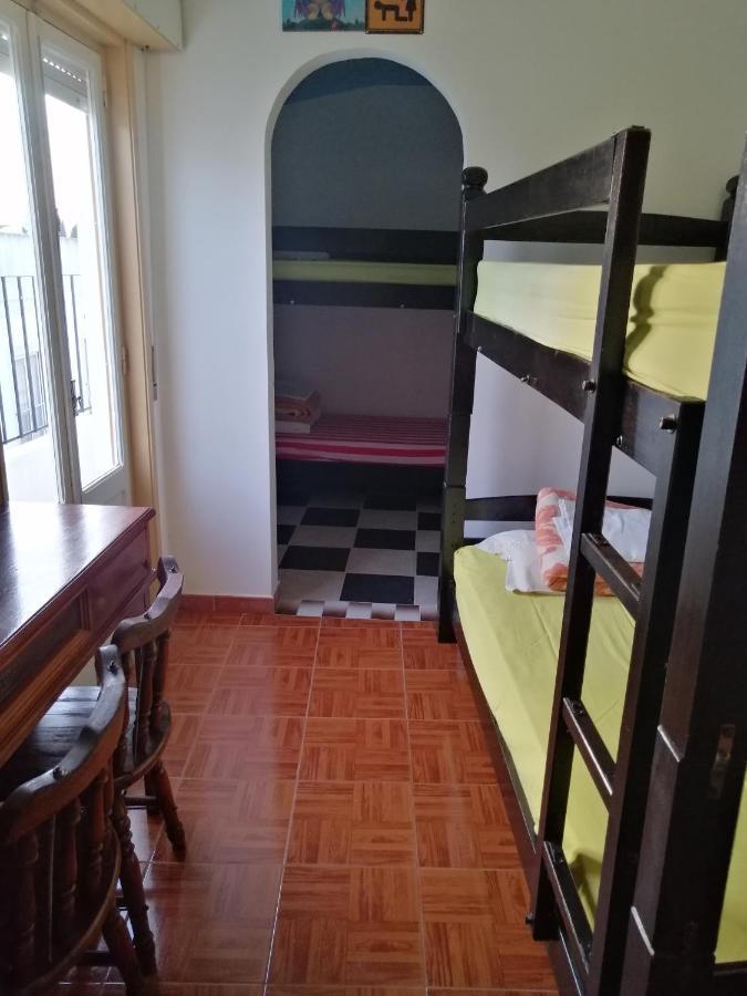 Lagos Central Hostel Bagian luar foto