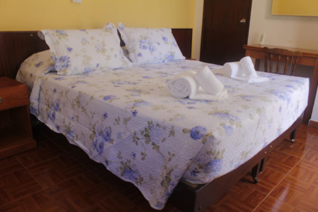 Lagos Central Hostel Bagian luar foto