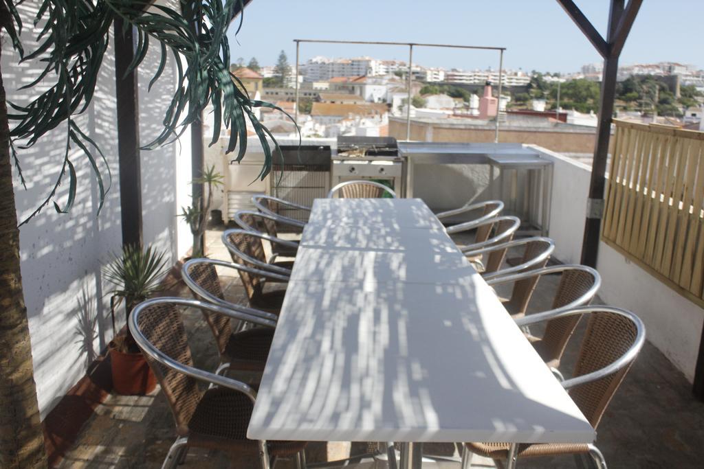 Lagos Central Hostel Bagian luar foto